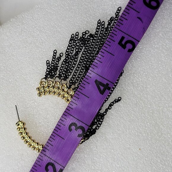 Black and Gold Tassel Earrings - Picture 7 of 8